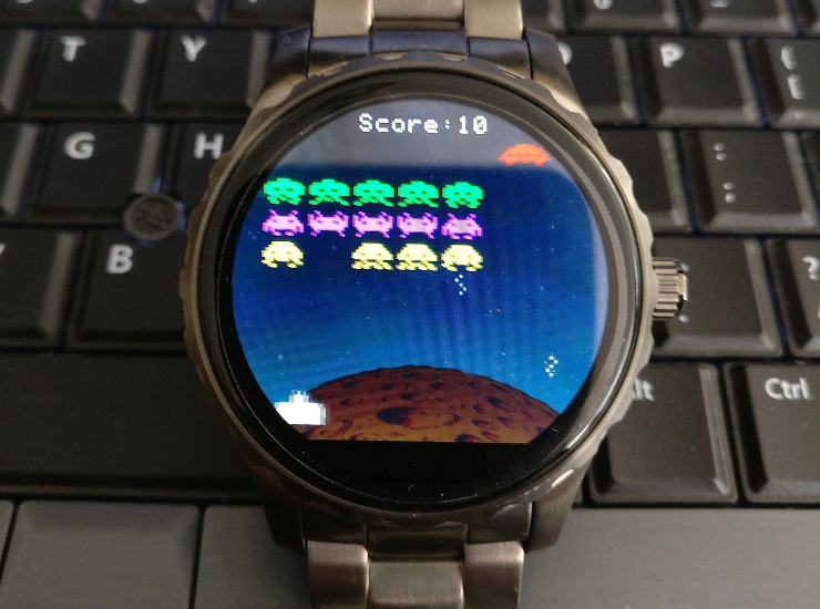 Space Invaders smartwatch newsvideogame 20230413